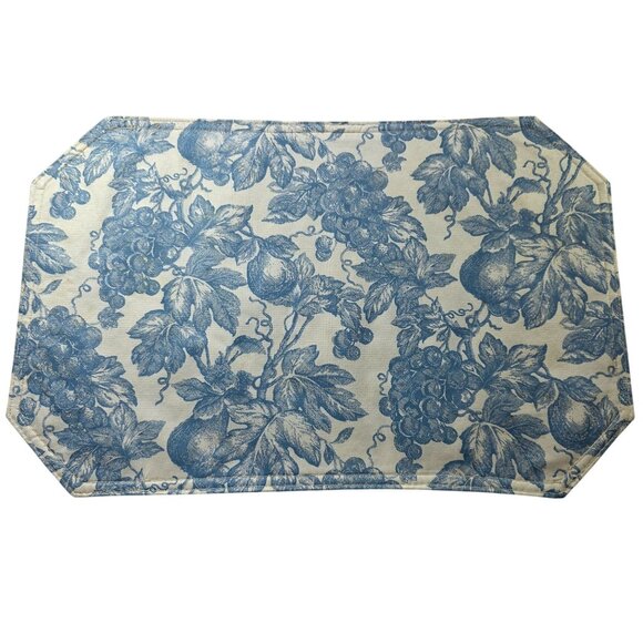 Vtg Blue White Grapevine Pear Pattern Plastic Placemats four cottagecore country - Picture 1 of 4